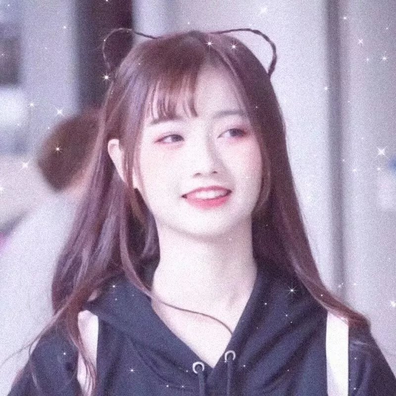 娇憨女郎